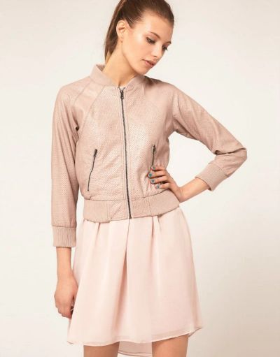 Лот: 3051385. Фото: 1. Фирменная куртка ASOS. Размер... Верхняя одежда