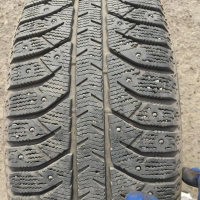 Лот: 7576450. Фото: 1. Шины Bridgestone айс крузер 7000. Шины