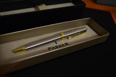 Лот: 8807988. Фото: 1. Шариковая ручка Parker Business... Ручки шариковые, перьевые