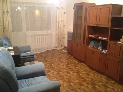 Лот: 6270496. Фото: 1. Квартира на Сурикова 4 (2х комнатная... Квартиры, студии