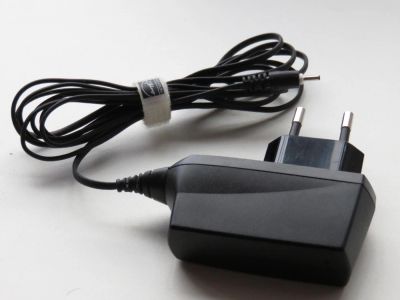Лот: 7502654. Фото: 1. блок питания Nokia AC-8E (зарядка... Зарядные устройства, блоки питания, адаптеры сетевые для смартфонов