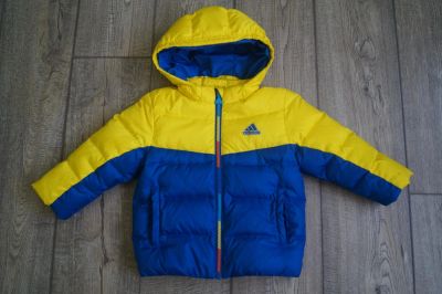 Лот: 7058288. Фото: 1. Курточка Adidas рост 92. Верхняя одежда