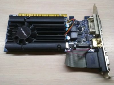 Лот: 13207993. Фото: 1. Видеокарта gigabyte GeForce GT... Видеокарты