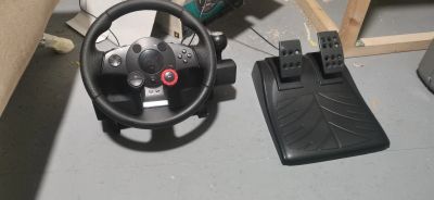 Лот: 22467434. Фото: 1. Руль игровой Logitech Driving... Рули, джойстики