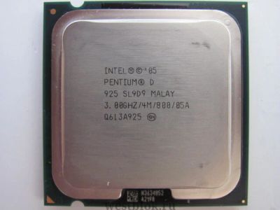 Лот: 10365596. Фото: 1. Процессор Pentium D925 (sl9d9... Процессоры