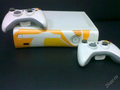 Лот: 2043327. Фото: 1. xbox 360 250gb + 2 джойстика шитый... Игровые приставки, консоли