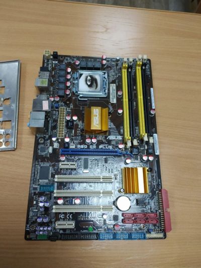 Лот: 15398808. Фото: 1. Материнская плата 775 ASUS P5Q... Материнские платы