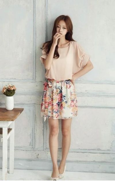 Лот: 4299061. Фото: 1. Легкое шифоновое платье. Платья