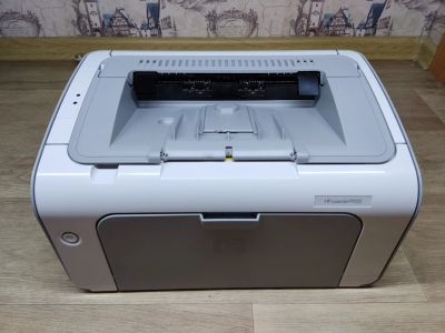 Лот: 20833117. Фото: 1. Принтер лазерный HP LaserJet Pro... Лазерные принтеры