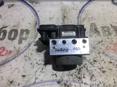 Лот: 21717306. Фото: 1. блок abs Renault Symbol LU01. Двигатель и элементы двигателя
