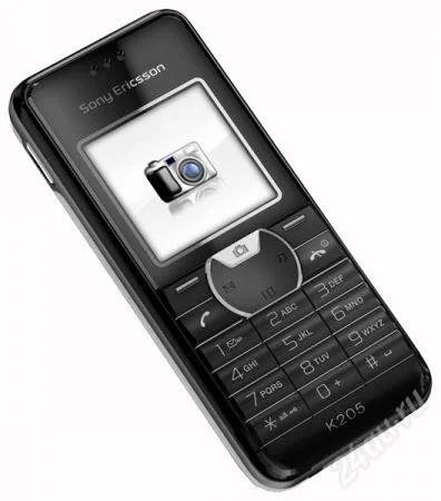 Лот: 1735084. Фото: 1. Sony Ericsson K205i Срочно! С... Кнопочные мобильные телефоны