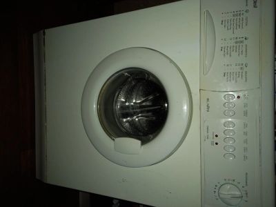Лот: 17668393. Фото: 1. Стиральная машина Indesit. Стиральные машины