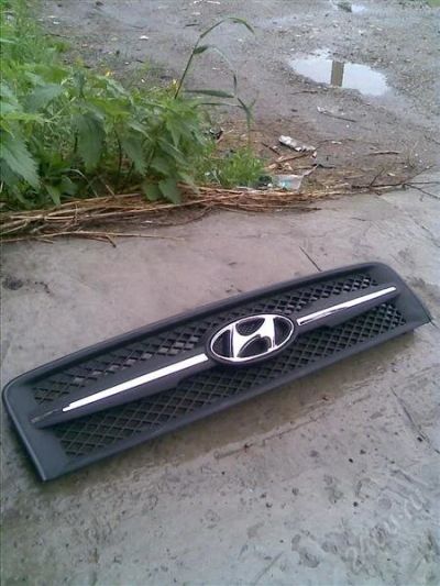 Лот: 1898986. Фото: 1. Решетка на Hyundai Tucson оригинал. Другое (автозапчасти)