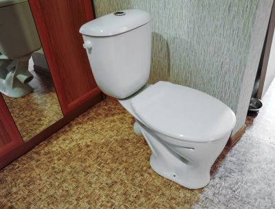 Лот: 16063830. Фото: 1. Унитаз от застройщика. Унитазы, биде
