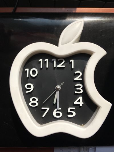 Лот: 14391462. Фото: 1. Часы Apple с будильником. Часы настенные, настольные