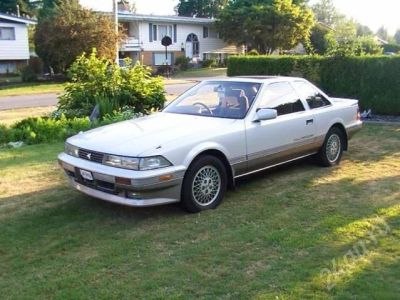 Лот: 416077. Фото: 1. Фары Toyota Sourer 1988 (кузов... Оптика и освещение