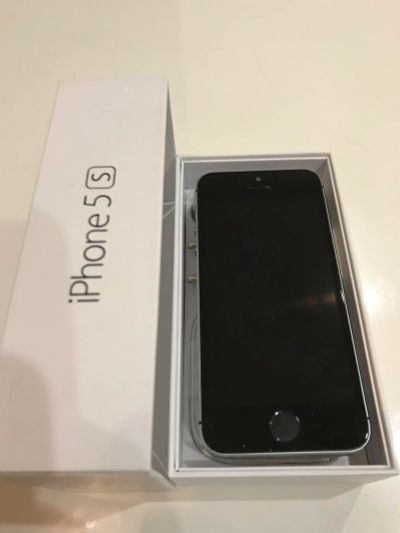 Лот: 10734651. Фото: 1. iPhone 5s 64GB. Смартфоны
