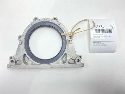 Лот: 23603553. Фото: 1. Крышка коленвала Nissan Largo... Двигатель и элементы двигателя