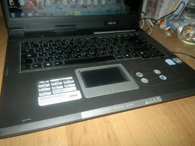 Лот: 3791244. Фото: 1. ASUS A6Rserials в отличном состоянии... Ноутбуки