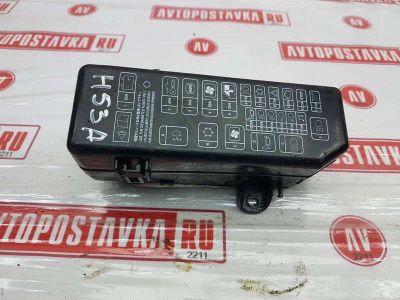 Лот: 20902441. Фото: 1. Блок предохранителей Mitsubishi... Двигатель и элементы двигателя