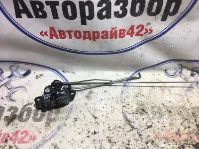 Лот: 21717095. Фото: 1. замок багажника Kia Picanto SA. Двигатель и элементы двигателя