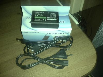 Лот: 5289373. Фото: 1. Зарядное устройство для PS Vita. Аксессуары для игровых приставок, консолей, геймпады