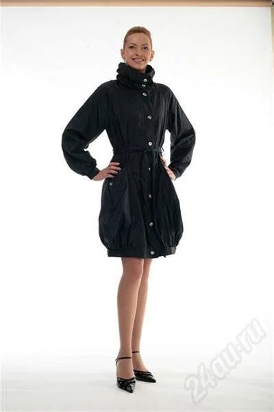 Лот: 515368. Фото: 1. Плащ чёрный новый. Верхняя одежда