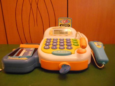 Лот: 8721358. Фото: 1. Игрушечная касса для игры в магазин. Куклы и аксессуары
