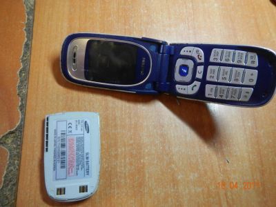 Лот: 9508865. Фото: 1. samsung SGH-D100 в разбор. Кнопочные мобильные телефоны