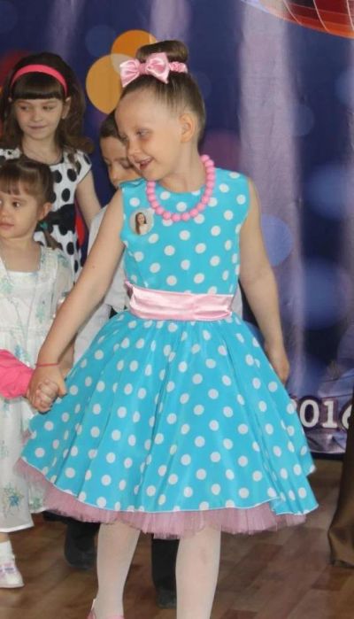 Лот: 9607590. Фото: 1. Платье на выпускной в детский... Ползунки, распашонки, слипы