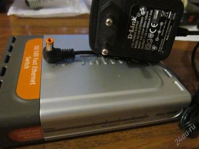 Лот: 1283348. Фото: 1. D-link 5 port switch + БП. Маршрутизаторы (роутеры)