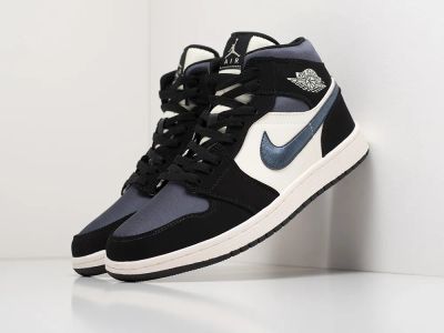 Лот: 17263923. Фото: 1. Кроссовки Nike Air Jordan 1 Mid. Кеды, кроссовки, слипоны
