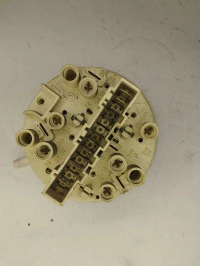 Лот: 23450599. Фото: 1. 21 Датчик уровня воды Electrolux... Запчасти для остальной бытовой техники