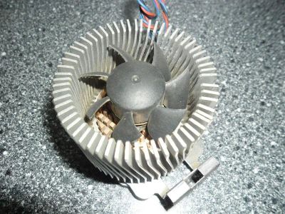 Лот: 2354050. Фото: 1. Кулер Thermaltake с медным сердечником... Системы охлаждения