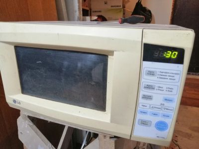 Лот: 24380897. Фото: 1. Микроволновка на запчасти. Микроволновки, мини-печи