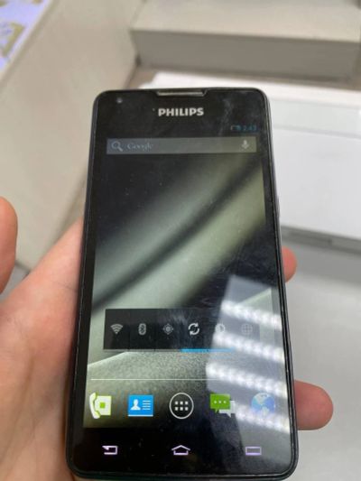 Лот: 17648418. Фото: 1. Philips W6610. Смартфоны