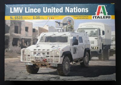 Лот: 15653100. Фото: 1. Сборная модель LMV Lince / СТС... Военная техника