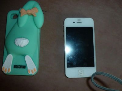 Лот: 4499419. Фото: 1. iPhone 4 8 гб в использовании... Смартфоны
