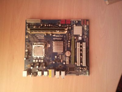 Лот: 5269174. Фото: 1. Материнская плата ASRock P43ME. Материнские платы