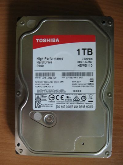 Лот: 14781993. Фото: 1. Toshiba HDWD110 1TB 3.5". Жёсткие диски (HDD)
