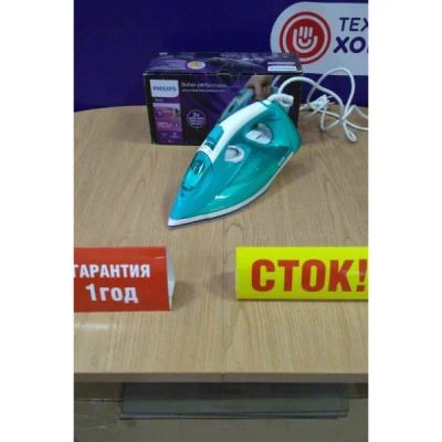Лот: 25723911. Фото: 1. Утюг Philips GC 4537. Утюги, парогенераторы, отпариватели