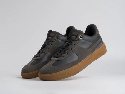 Лот: 25412170. Фото: 1. Кроссовки lululemon Cityverse. Кеды, кроссовки, слипоны