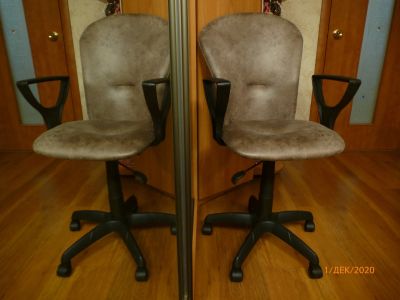 Лот: 16902773. Фото: 1. Метало-каркасное офисное кресло... Стулья и кресла офисные