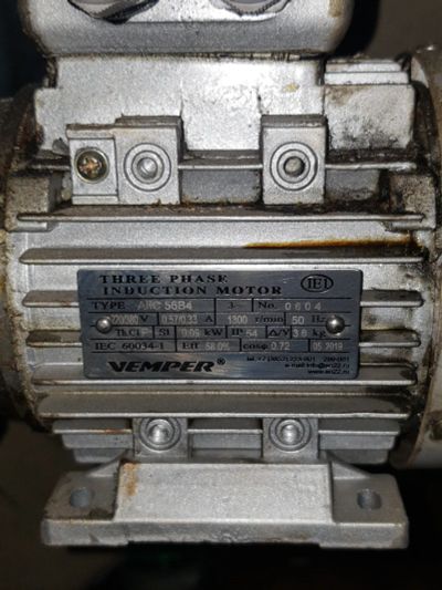 Лот: 19614770. Фото: 1. электродвигатель 90 вт 220/380в... Электродвигатели