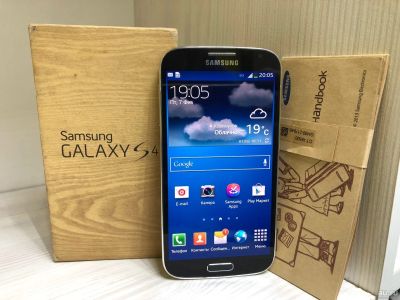 Лот: 15465213. Фото: 1. Смартфон Samsung GT-I9500 Galaxy... Смартфоны