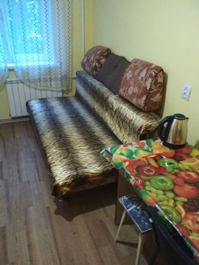 Лот: 16293712. Фото: 1. Гостинка на 1 этаже. Курчатова... Квартиры, студии