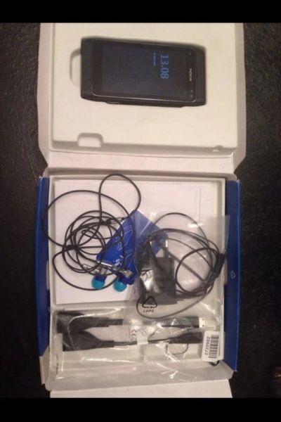 Лот: 3435833. Фото: 1. nokia N8. Смартфоны