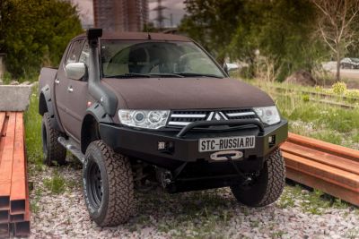 Лот: 14993038. Фото: 1. Бампер силовой передний Mitsubishi... Навесные силовые механизмы