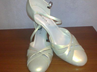 Лот: 6461042. Фото: 1. Туфли новые 39. Туфли