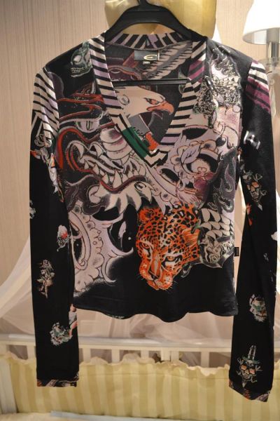 Лот: 3638552. Фото: 1. ! Обалденная яркая кофточка Cavalli... Футболки, топы и майки